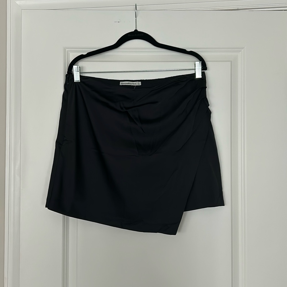 Abercrombie Black Mini Skort